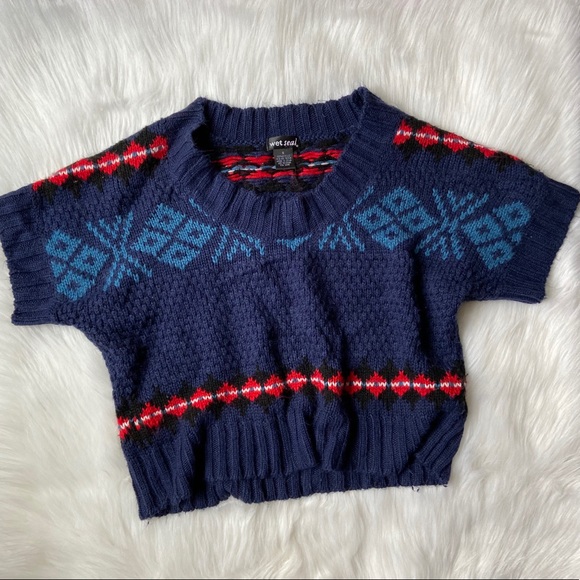 Wet Seal Short Sleeve Cropped Pattern Sweater - Picture 1 of 7